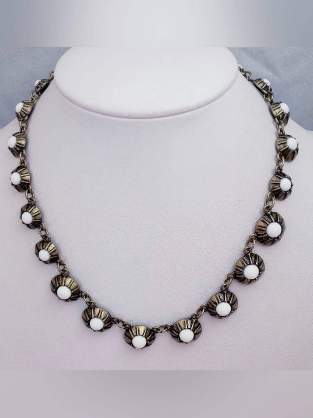 Vintage-Inspired White Cabochon Necklace .